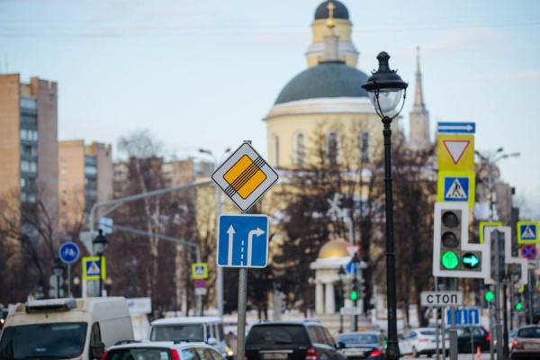 Знаки приоритета поменяют 25 декабря на двух перекрестках Ростова-на-Дону